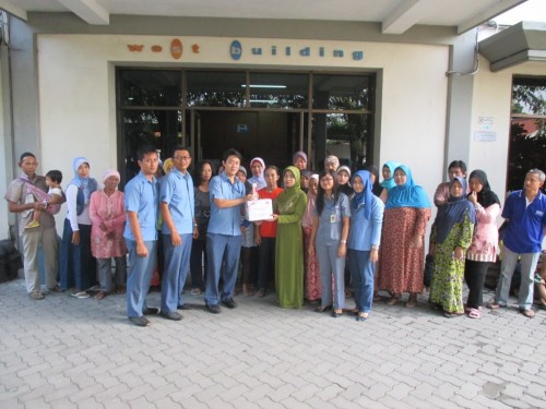 Pembagian Bingkisan Hari Raya Idul Fitri 2014
